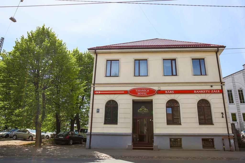 Well Hotel Riga Esterno foto
